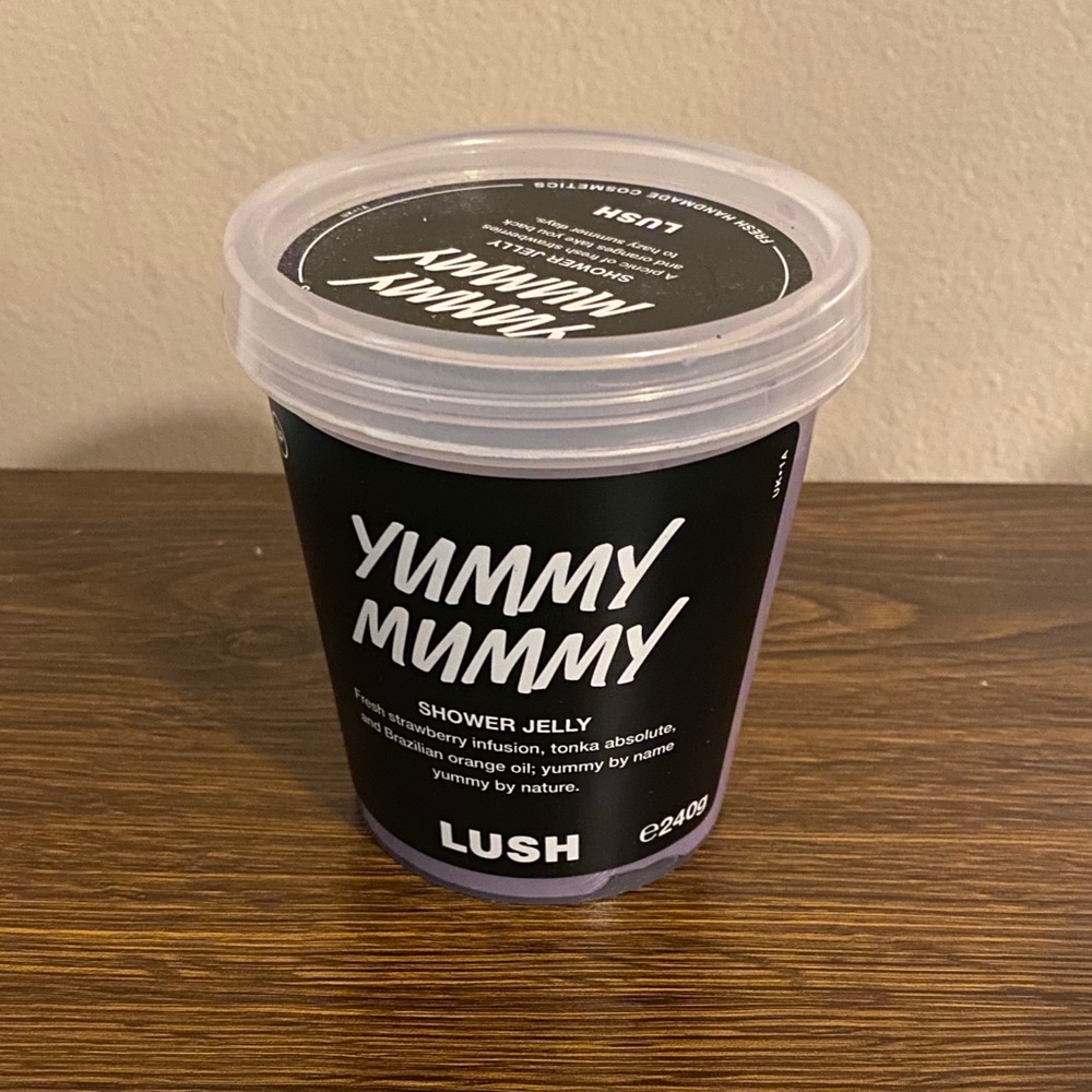 LUSH Yummy Mummy Shower Jelly